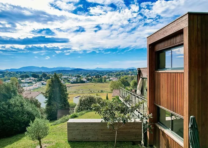 Quiet Villa, Sea And Mountain!