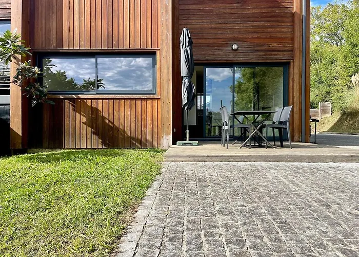 Vila Quiet Villa, Sea And Mountain!