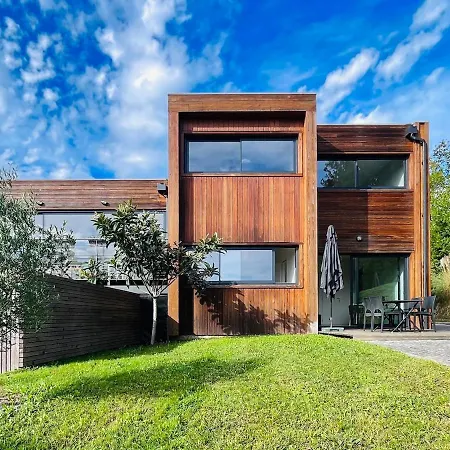 Quiet Villa, Sea And Mountain! ヴィラ