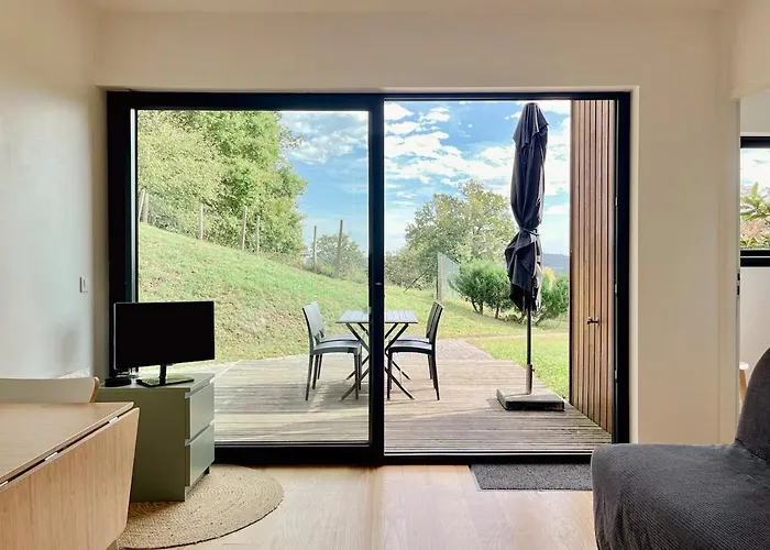 Quiet Villa, Sea And Mountain!